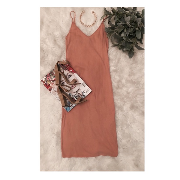 Forever 21 Dresses & Skirts - Forever 21 cami midi dress✨